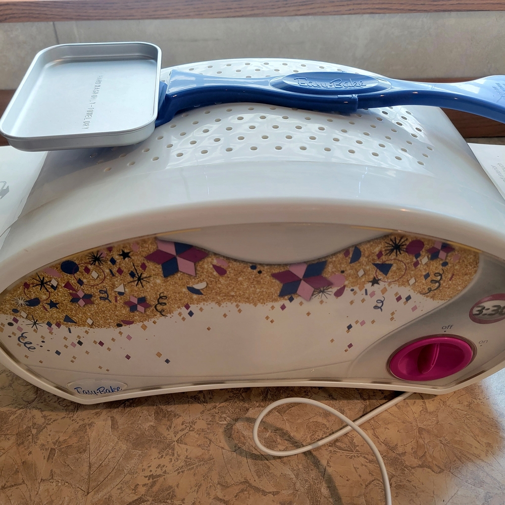 Easy-Bake Oven with Blue Spatula